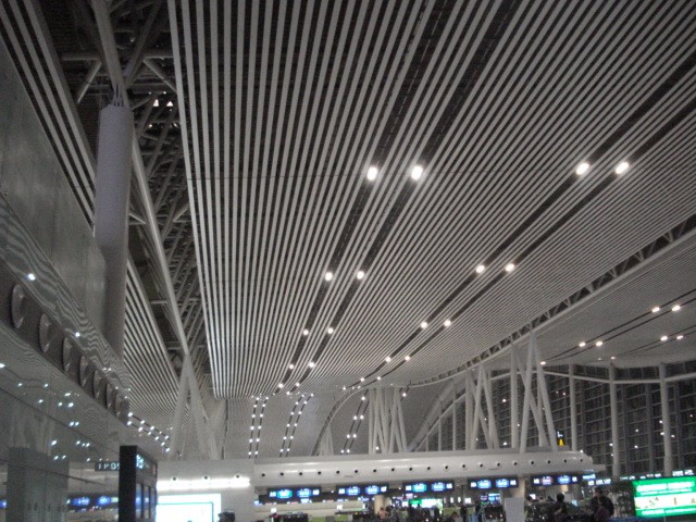 西安弧形鋁方通